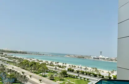 Apartment - 4 Bedrooms - 5 Bathrooms for rent in Al Sahel Tower 1 - Al Sahel Towers - Corniche Road - Abu Dhabi