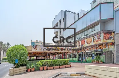 Shop - Studio - 4 Bathrooms for rent in Al Muraqqabat 133 - Al Muraqqabat - Deira - Dubai