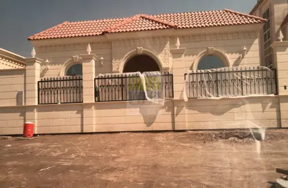 Outdoor House image for: Villa - 3 Bedrooms - 3 Bathrooms for rent in Khalifa City - Abu Dhabi, Image 1