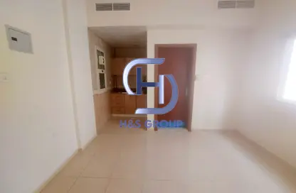 Apartment - Studio - 1 Bathroom for rent in Al Shamsi 1 - Muwaileh Commercial - Sharjah