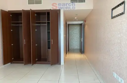 Hall / Corridor image for: Apartment - 3 Bedrooms - 3 Bathrooms for rent in Corniche Road - Abu Dhabi, Image 1