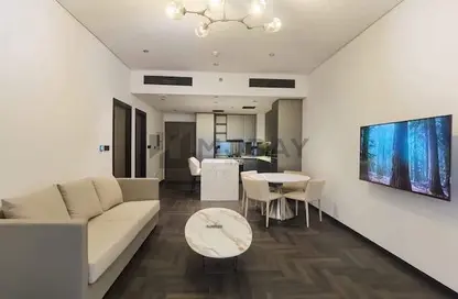 Living / Dining Room image for: Apartment - 1 Bedroom - 2 Bathrooms for sale in O10 - Al Jaddaf - Dubai, Image 1