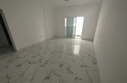 Apartment - 1 Bedroom - 2 Bathrooms for rent in Al Rashidiya Towers - Ajman Downtown - Ajman