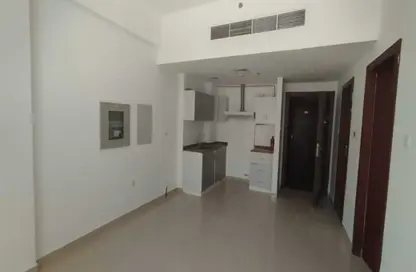 Apartment - 1 Bedroom - 2 Bathrooms for rent in Al Amir Residence - Jumeirah Village Circle - Dubai