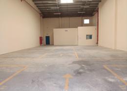 Warehouse - 1 bathroom for rent in Al Sajaa - Sharjah