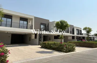 Villa - 3 Bedrooms - 3 Bathrooms for rent in Greenviews 2 - EMAAR South - Dubai South (Dubai World Central) - Dubai