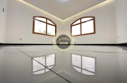 Apartment - Studio - 1 Bathroom for rent in Al Khaleej Al Arabi Street - Al Bateen - Abu Dhabi