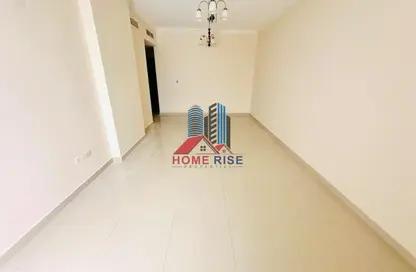 شقة - غرفة نوم - 2 حمامات للايجار في الثاني مويلح - تجارية مويلح - الشارقة