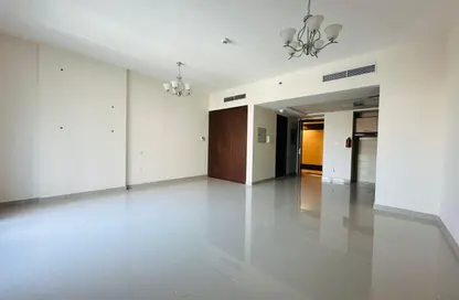 شقة - 1 حمام للايجار في مجمع روكسانا السكني - ايه - روكسانا ريزيدنس - قرية الجميرا سركل - دبي