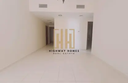 Apartment - 1 Bedroom - 2 Bathrooms for rent in Muwaileh 29 Building - Muwaileh - Sharjah