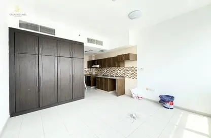 Apartment - Studio - 1 Bathroom for rent in Al Karama - Dubai