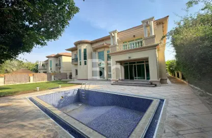 Villa - 4 Bedrooms - 5 Bathrooms for rent in Jumeirah Islands - Dubai