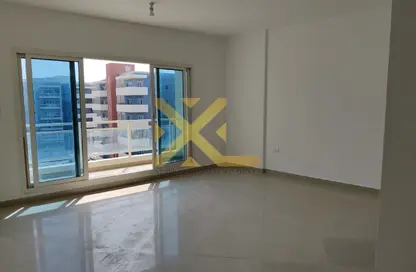 Apartment - 1 Bedroom - 2 Bathrooms for rent in Tower 42 - Al Reef Downtown - Al Reef - Abu Dhabi