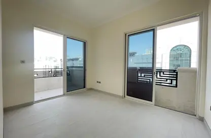 Apartment - 2 Bedrooms - 3 Bathrooms for rent in Vision Twin Towers - Al Najda Street - Abu Dhabi