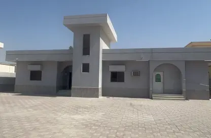 Villa - 5 Bedrooms - 4 Bathrooms for rent in Al Azra - Al Riqqa - Sharjah