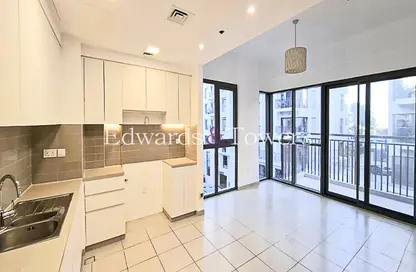 Apartment - 2 Bedrooms - 3 Bathrooms for sale in Zahra Apartments 2A - Zahra Apartments - Town Square - Dubai