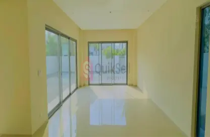 فيلا - 5 غرف نوم - 7 حمامات للبيع في الزاهية - تجارية مويلح - الشارقة