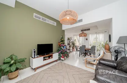 فيلا - 3 غرف نوم - 3 حمامات للبيع في الينابيع 11 - الينابيع - دبي