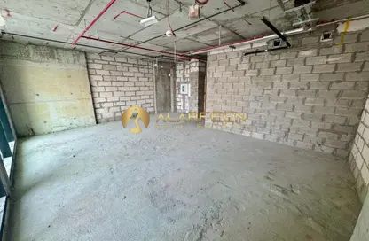Office Space - Studio - 1 Bathroom for rent in Binghatti Azure - Jumeirah Village Circle - Dubai