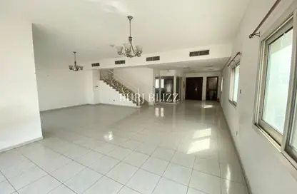 Villa - 4 Bedrooms - 6 Bathrooms for rent in Circle Villas - Jumeirah Village Circle - Dubai