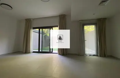 تاون هاوس - 3 غرف نوم - 4 حمامات للايجار في سراب 2 - الجادة - الشارقة