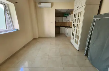 Apartment - Studio - 1 Bathroom for rent in Fire Station Road - Muwaileh - Sharjah