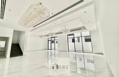 Villa - 6 Bedrooms - 7 Bathrooms for rent in Jumeirah 1 Villas - Jumeirah 1 - Jumeirah - Dubai