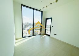 صورةغرفة فارغة لـ: شقة - 3 غرف نوم - 3 حمامات للكراء في بن غاطي كريست - قرية الجميرا سركل - دبي, صورة 1