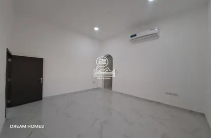 شقة - 3 غرف نوم - 3 حمامات للايجار في مدينة الرياض - أبوظبي