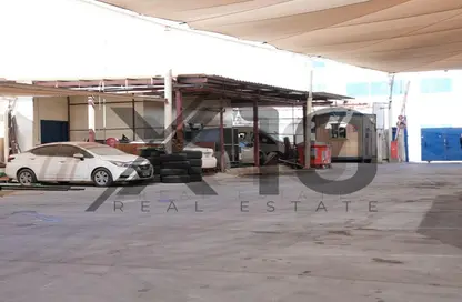 Warehouse - Studio for rent in Umm Ramool - Dubai
