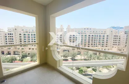 شقة - 2 غرف نوم - 2 حمامات للايجار في الحلاوي - مساكن شور لاين - نخلة جميرا - دبي