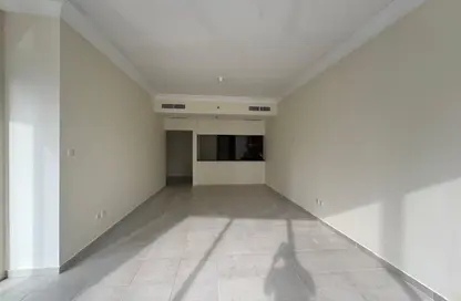 Apartment - 1 Bedroom - 2 Bathrooms for rent in Lake Shore Tower - JLT Cluster Y - Jumeirah Lake Towers - Dubai