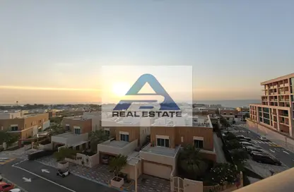 Apartment - 3 Bedrooms - 5 Bathrooms for rent in Marina Sunset Bay - The Marina - Abu Dhabi