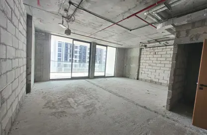 Office Space - Studio - 1 Bathroom for rent in Binghatti Azure - Jumeirah Village Circle - Dubai