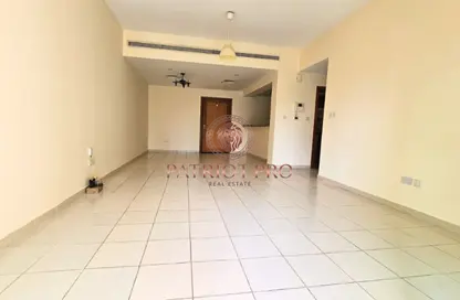 Apartment - 1 Bedroom - 1 Bathroom for rent in Al Dhafra 3 - Al Dhafra - Greens - Dubai