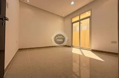 شقة - غرفة نوم - 1 حمام للايجار في المشرف - أبوظبي