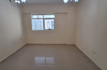 Apartment - 1 Bedroom - 1 Bathroom for rent in Qasimia 10 building - Al Mahatta - Al Qasimia - Sharjah