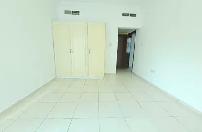 Apartment - 2 Bedrooms - 2 Bathrooms for rent in New Al Taawun Road - Al Taawun - Sharjah