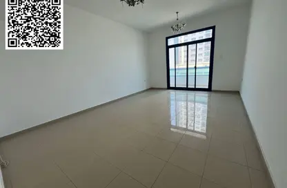 شقة - 2 غرف نوم - 2 حمامات للايجار في مساكن كورنيش عجمان - طريق كورنيش عجمان - عجمان