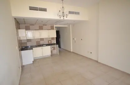 Apartment - Studio - 1 Bathroom for rent in Hamza Tower - Dubai Sports City - Dubai