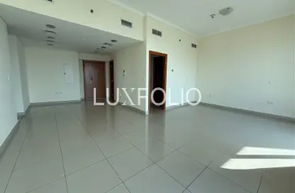 Apartment - 3 Bedrooms - 5 Bathrooms for rent in Ocean Heights - Dubai Marina - Dubai