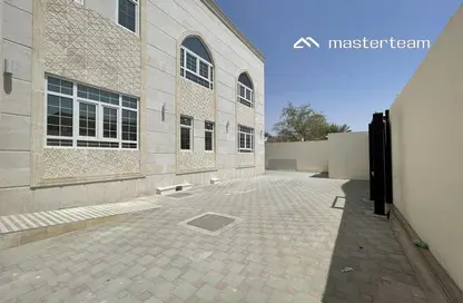 Outdoor Building image for: Villa - 5 Bedrooms - 6 Bathrooms for rent in Gafat Al Nayyar - Zakher - Al Ain, Image 1
