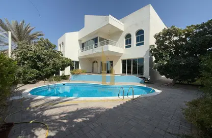 Villa - 5 Bedrooms - 5 Bathrooms for rent in Umm Suqeim 1 Villas - Umm Suqeim 1 - Umm Suqeim - Dubai