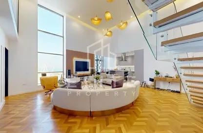 Living Room image for: Apartment - 3 Bedrooms - 2 Bathrooms for sale in Bahar 2 - Bahar - Jumeirah Beach Residence - Dubai, Image 1