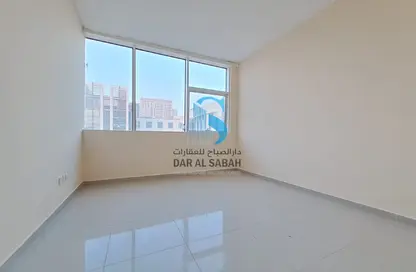 شقة - غرفة نوم - 1 حمام للايجار في تايجر القادسية - النهدة - الشارقة