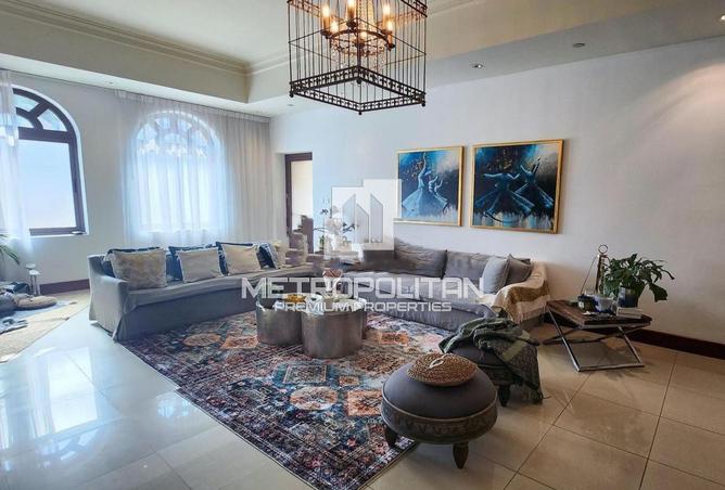 Apartment - 3 Bedrooms - 5 Bathrooms for sale in Golden Mile 2 - Golden Mile - Palm Jumeirah - Dubai