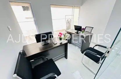 Office Space - Studio - 1 Bathroom for rent in Reem Residency - Al Karama - Dubai