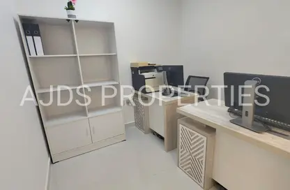 Office Space - Studio - 1 Bathroom for rent in Horizone Building - Port Saeed - Deira - Dubai