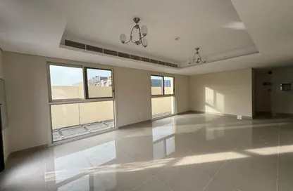 صورة لـ غرفة فارغة فيلا - 4 غرف نوم - 5 حمامات للايجار في مردف - دبي ، صورة رقم 1