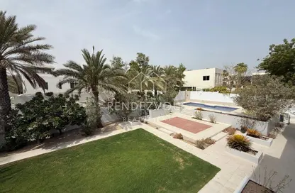 Villa - 5 Bedrooms - 4 Bathrooms for rent in Sector E - Emirates Hills - Dubai